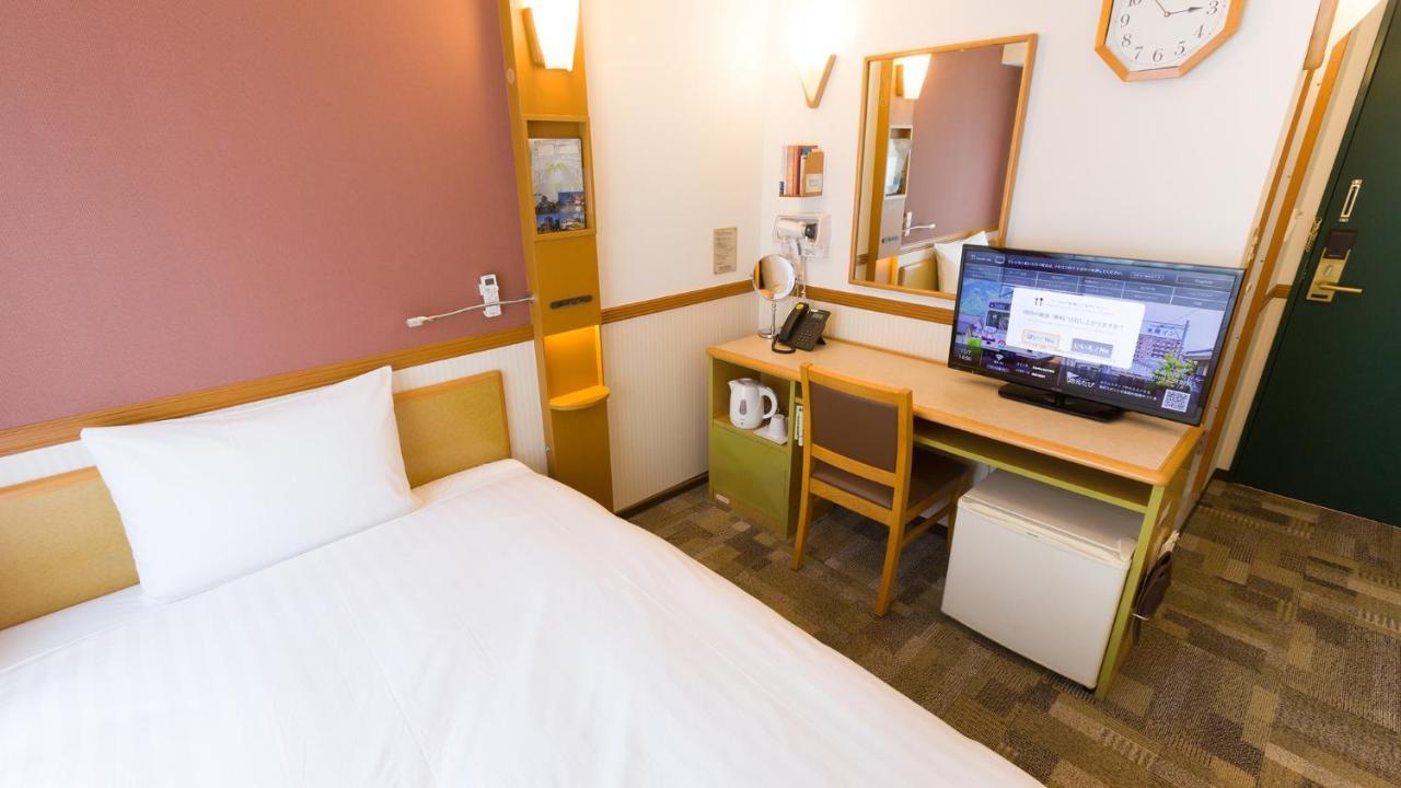 Toyoko Inn Yokohama Sakuragicho Екстер'єр фото