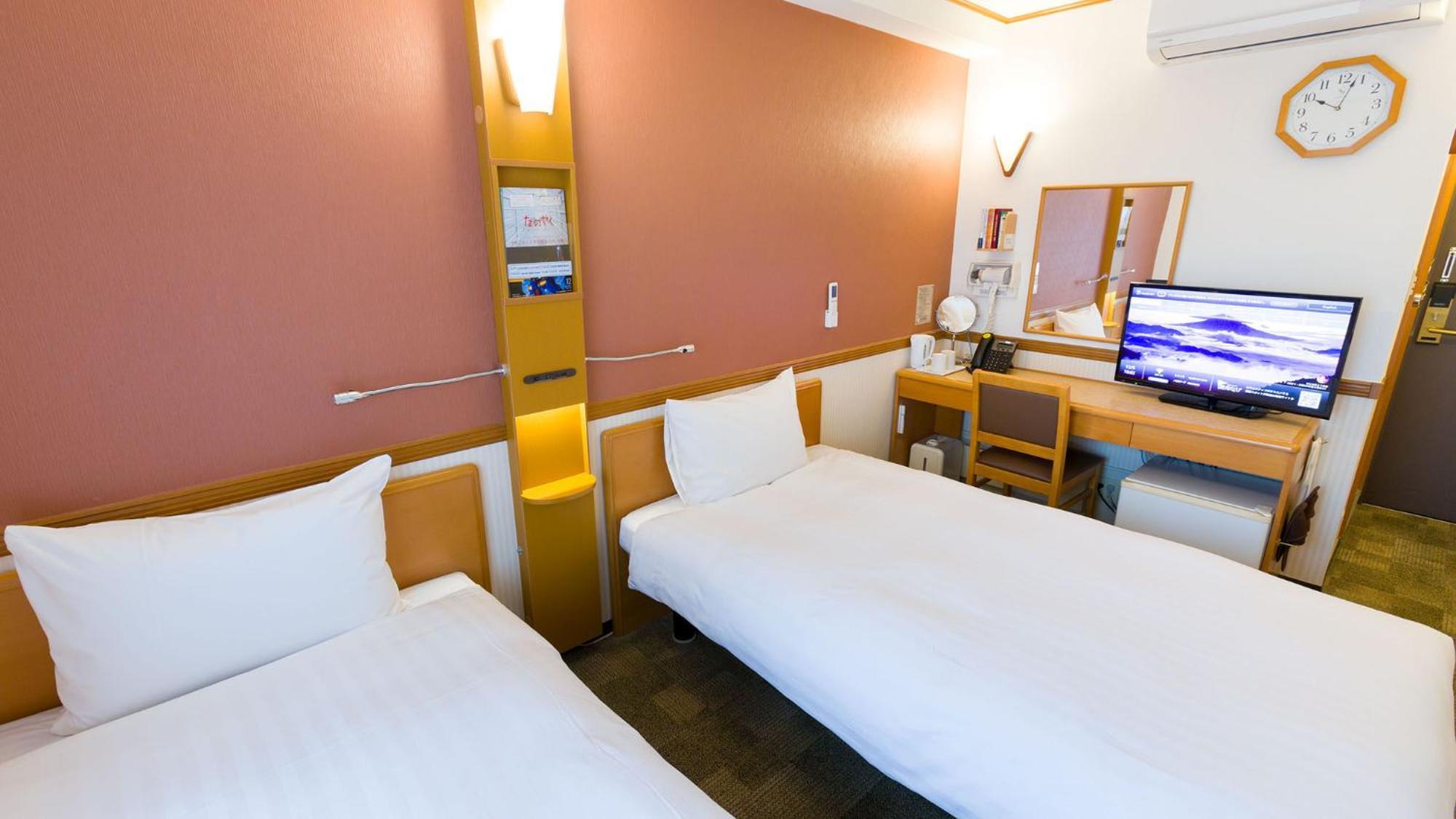 Toyoko Inn Yokohama Sakuragicho Номер фото