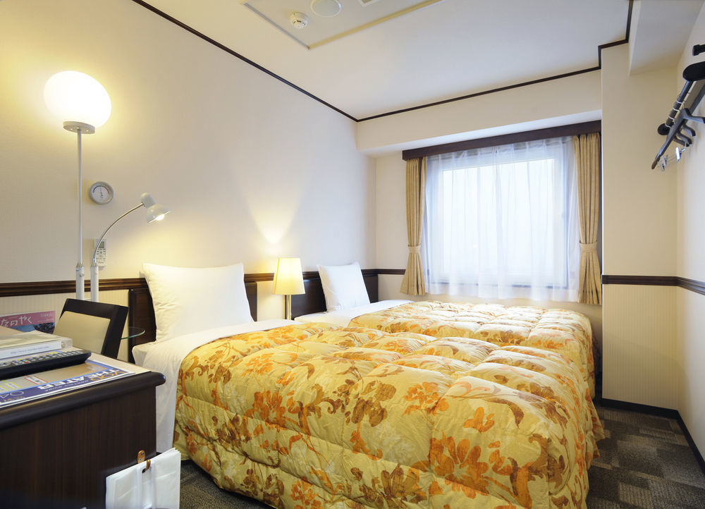 Toyoko Inn Yokohama Sakuragicho Екстер'єр фото