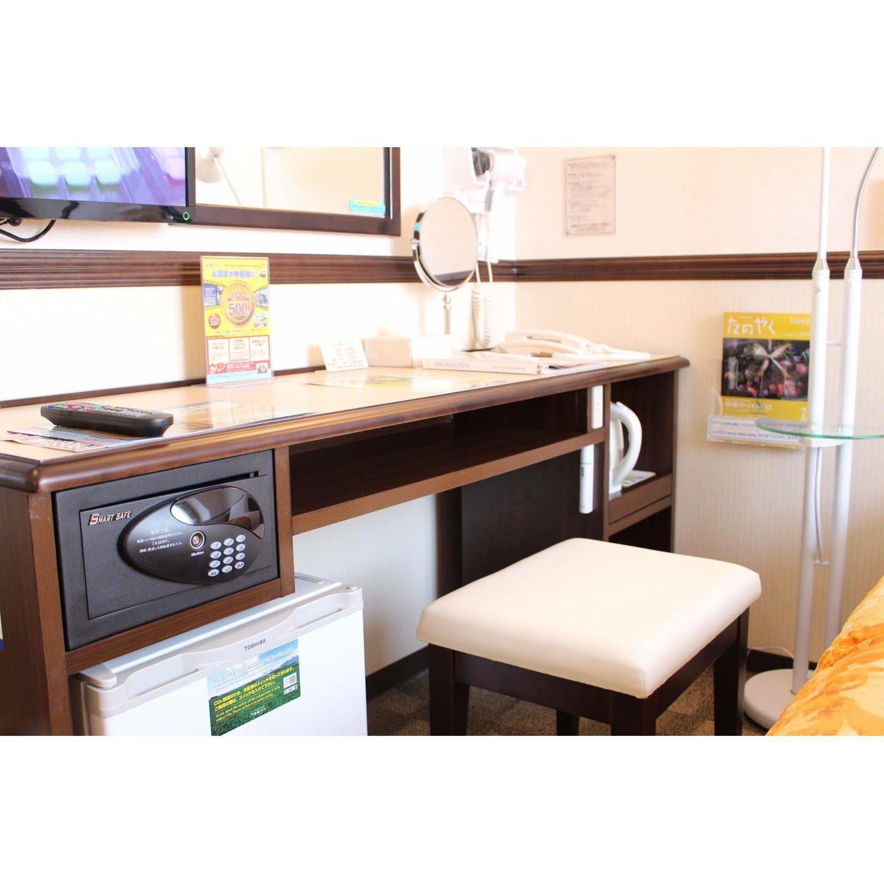 Toyoko Inn Yokohama Sakuragicho Екстер'єр фото